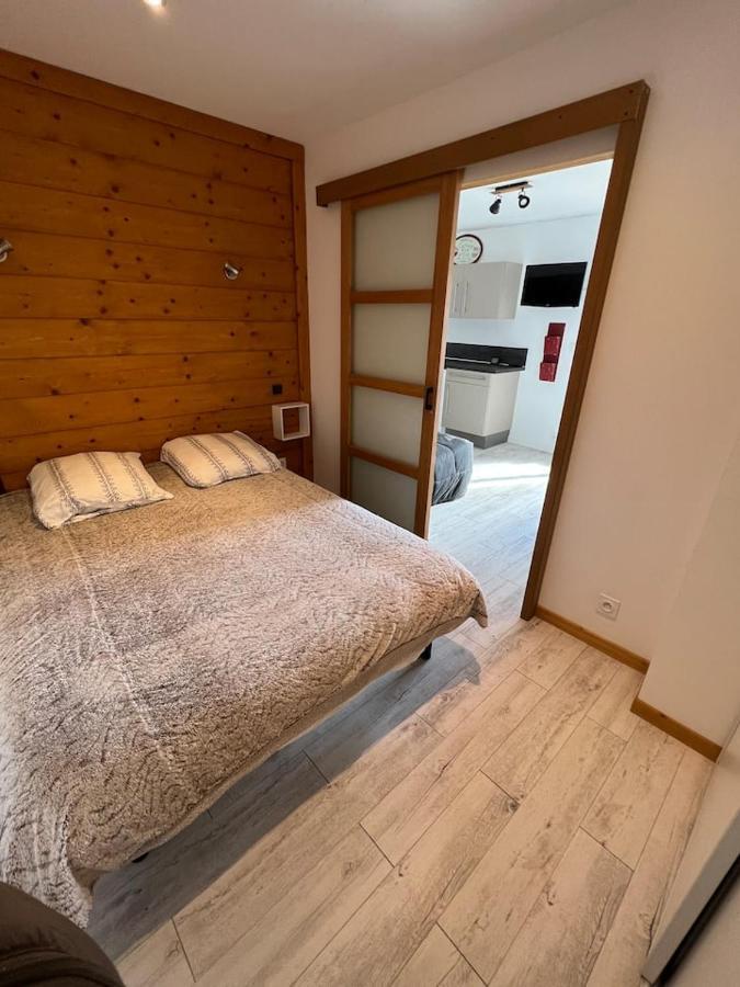 Charmant Appartement Calme Et Lumineux Chateauvieux  エクステリア 写真